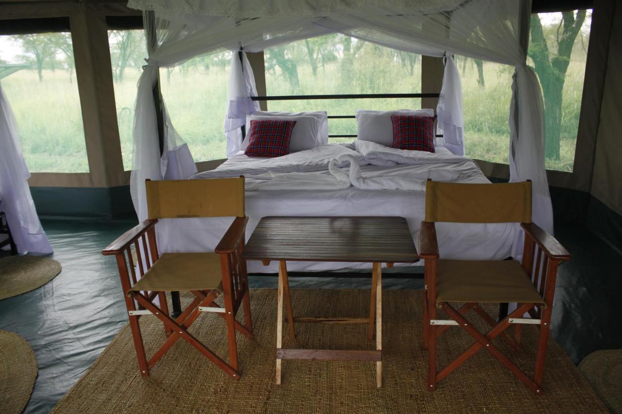 Osero Serengeti Luxury Tented Camp Banagi Екстериор снимка