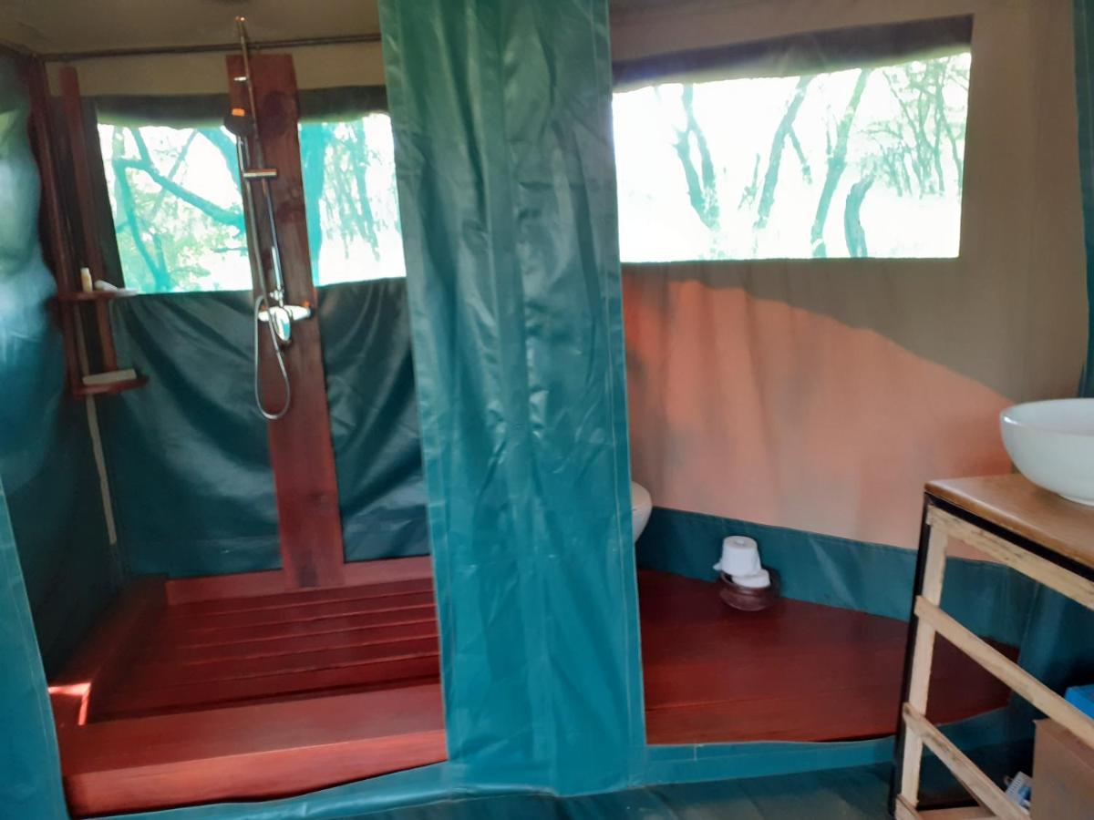 Osero Serengeti Luxury Tented Camp Banagi Екстериор снимка